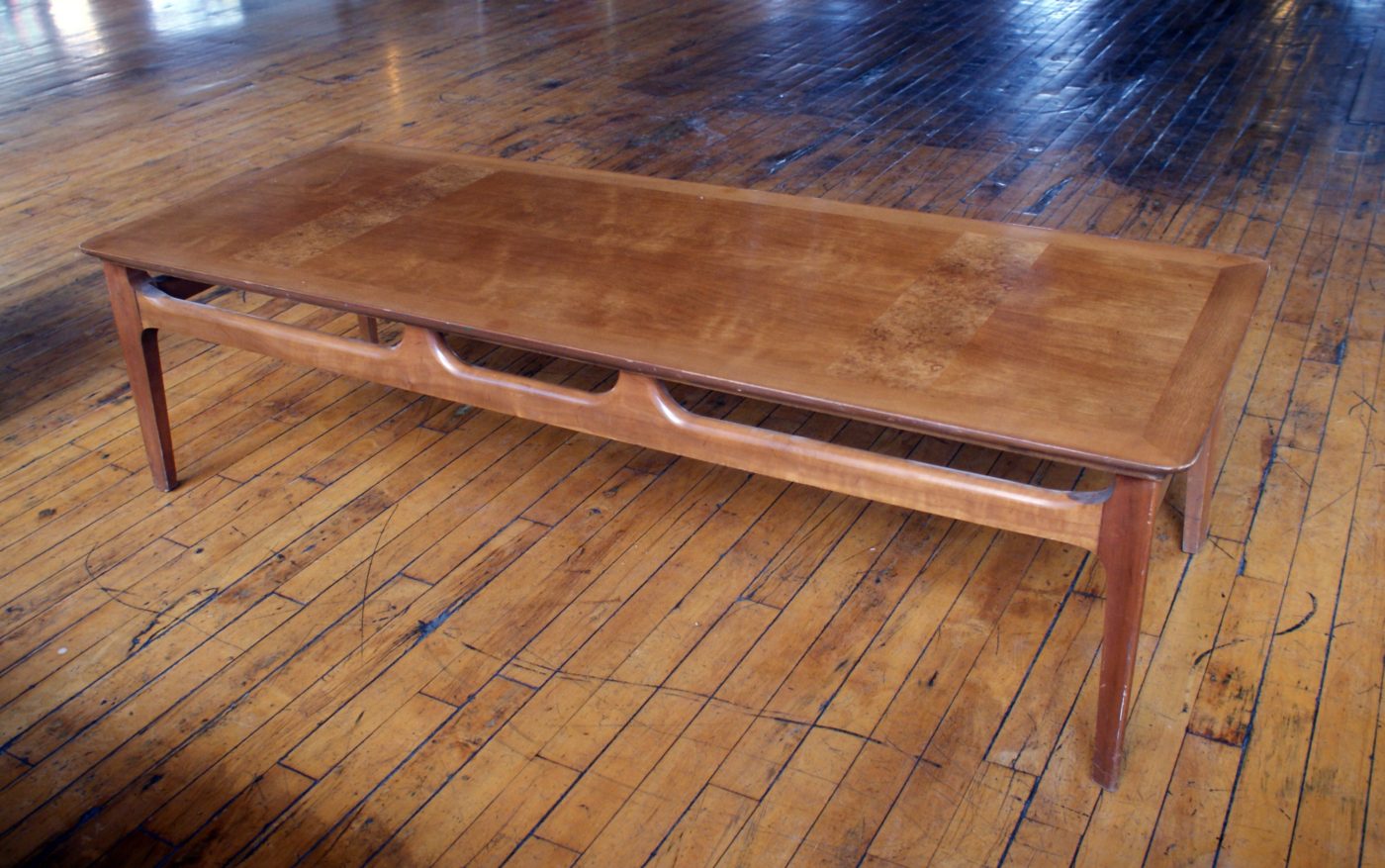 Lane Coffee Table w Burled Veneer Inlay