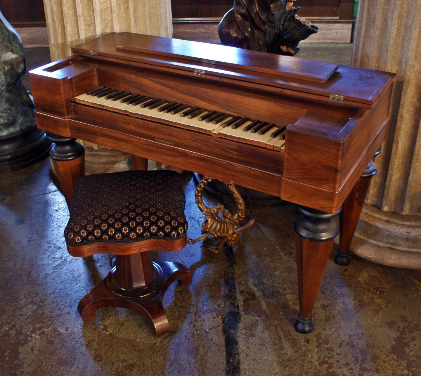 Art Deco Compact Pump Organ