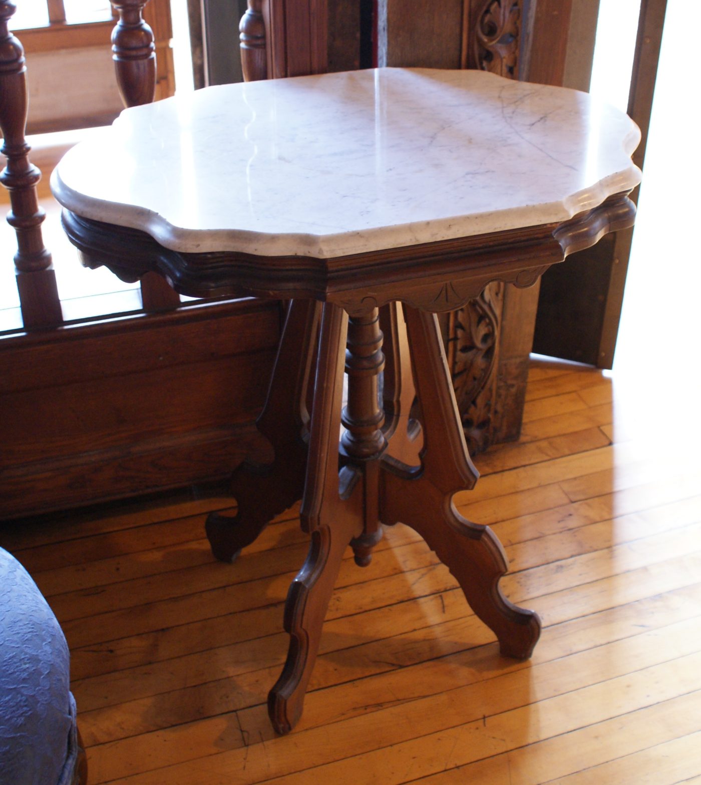 Curved Edge Occasional Table w Marble Top