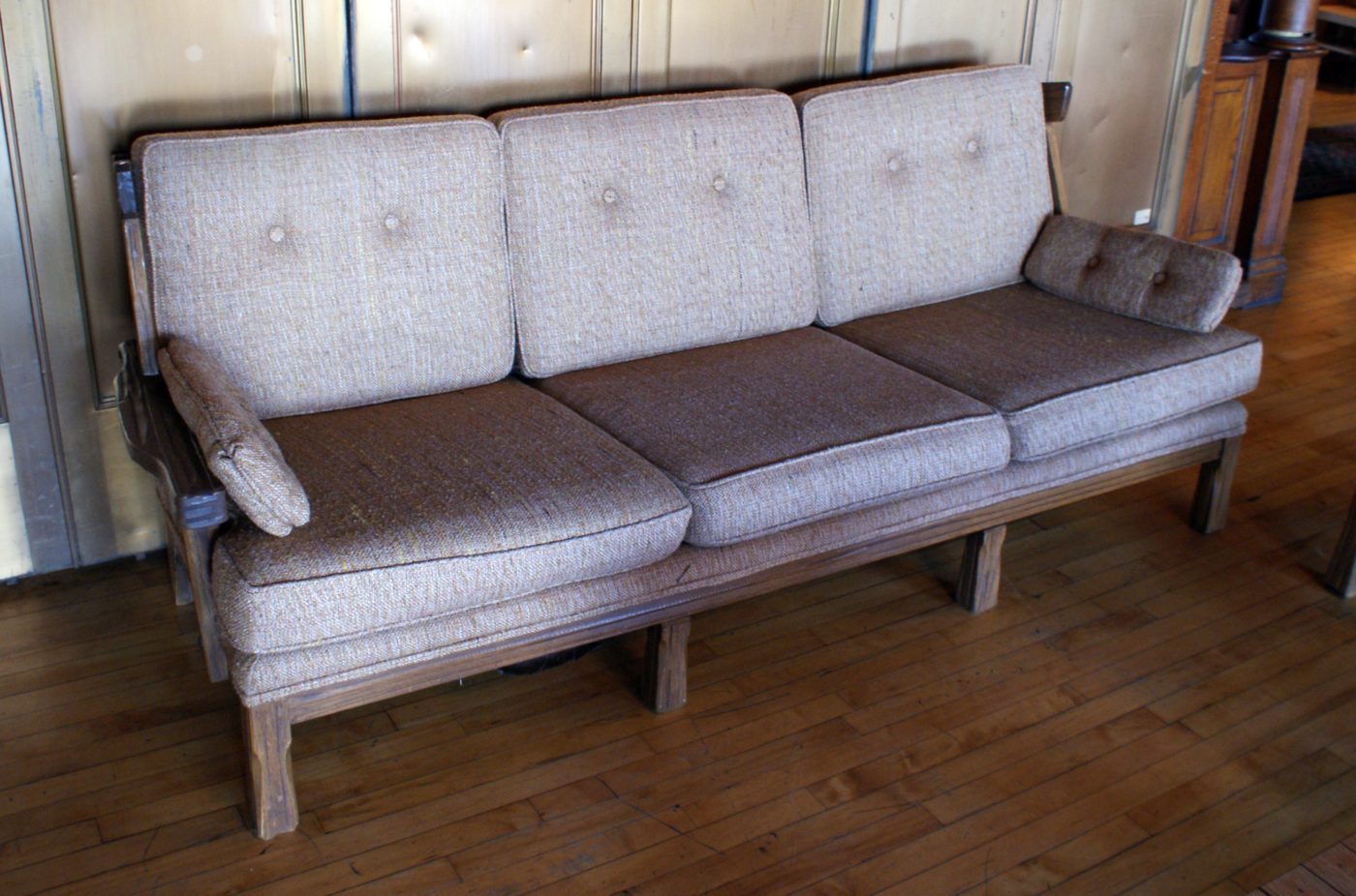 Brown Ranch Oak Sofa