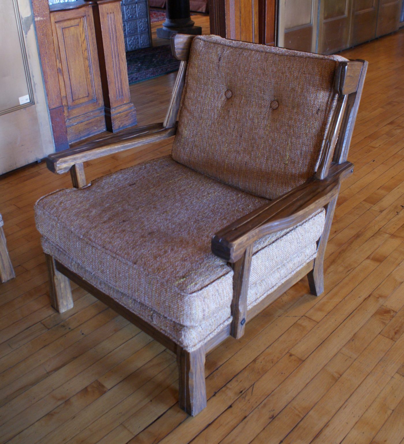 Brown Ranch Oak Arm Chair