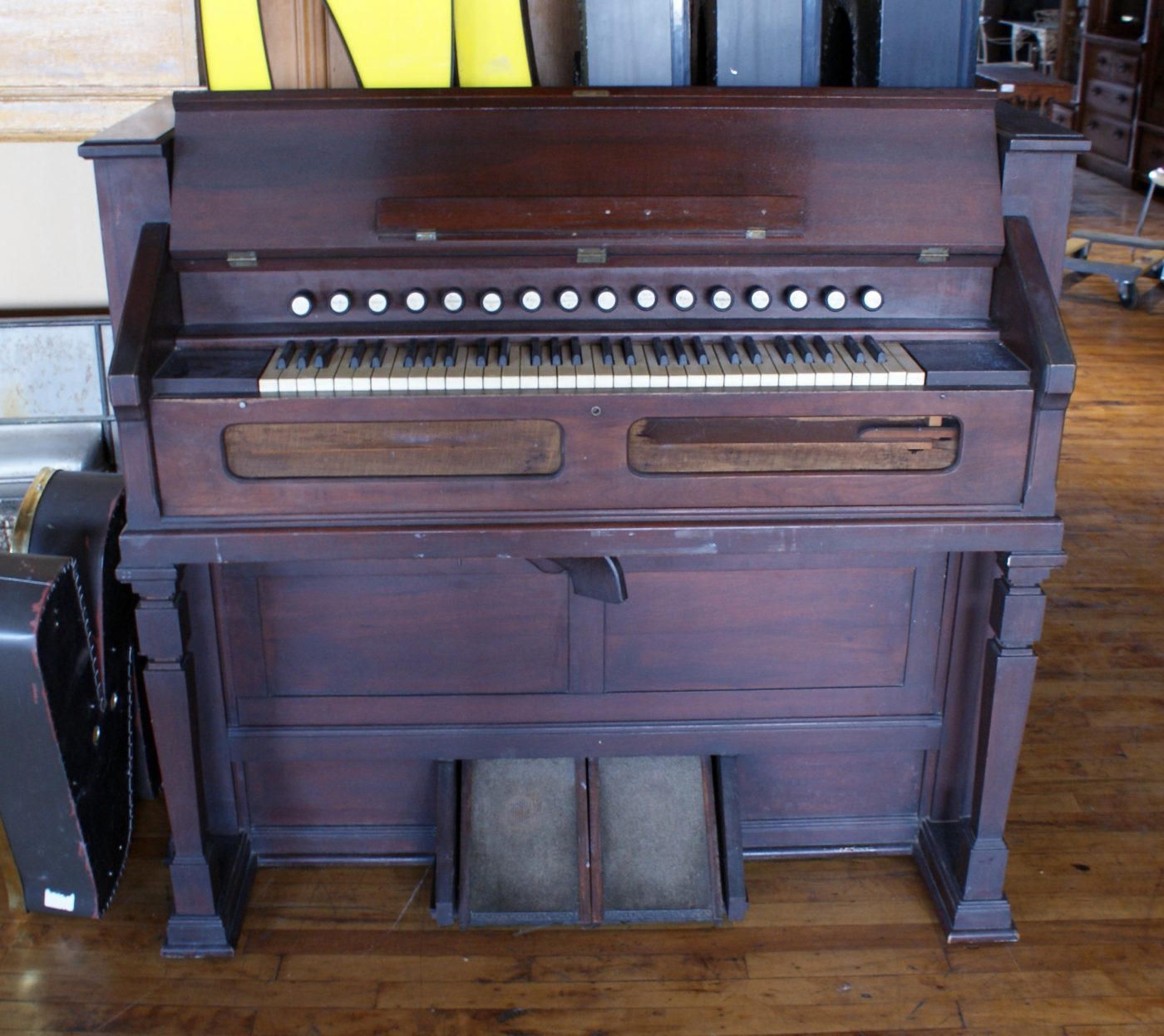 Antique Estey Pump Organ