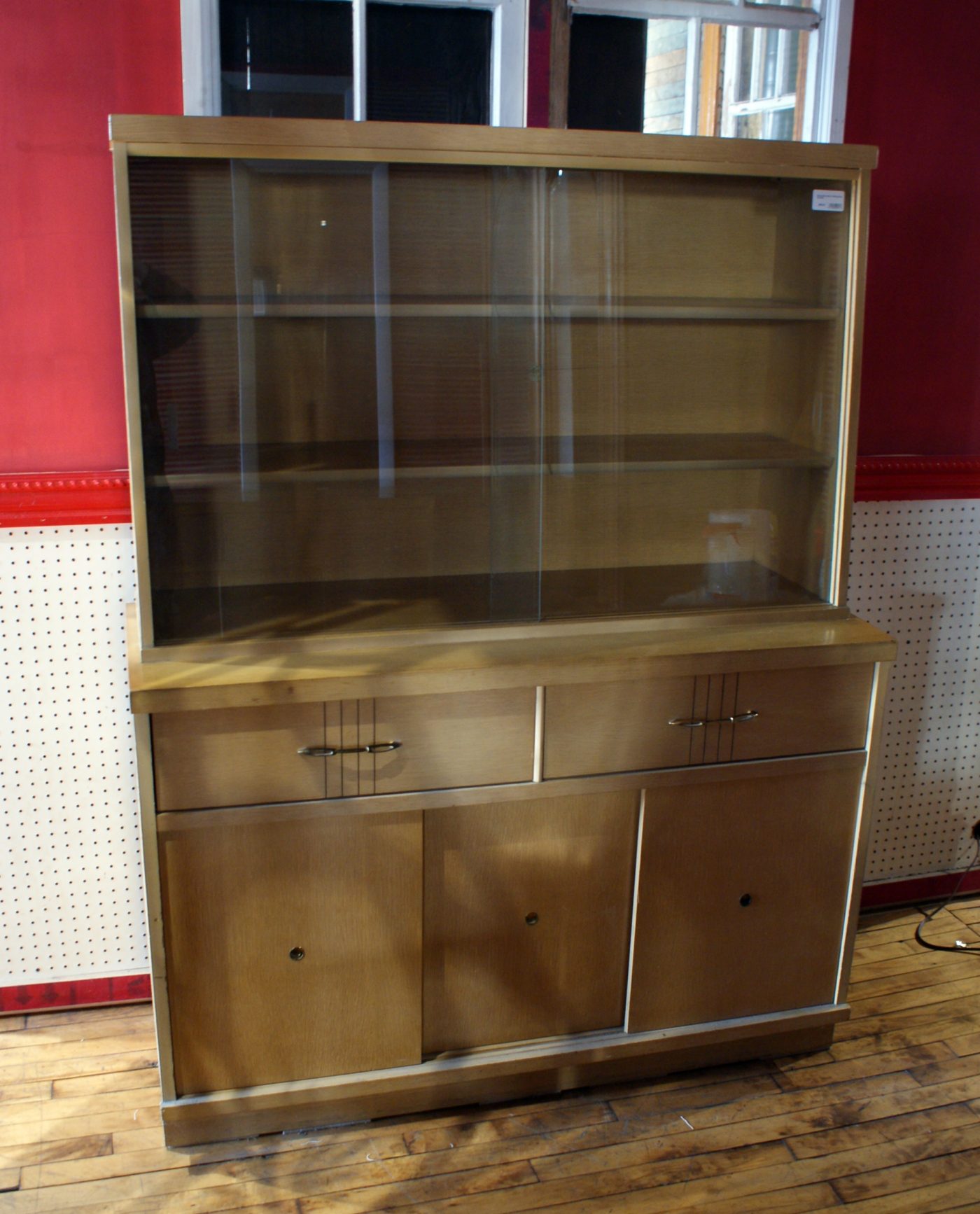 Blonde China Hutch w Sliding Doors