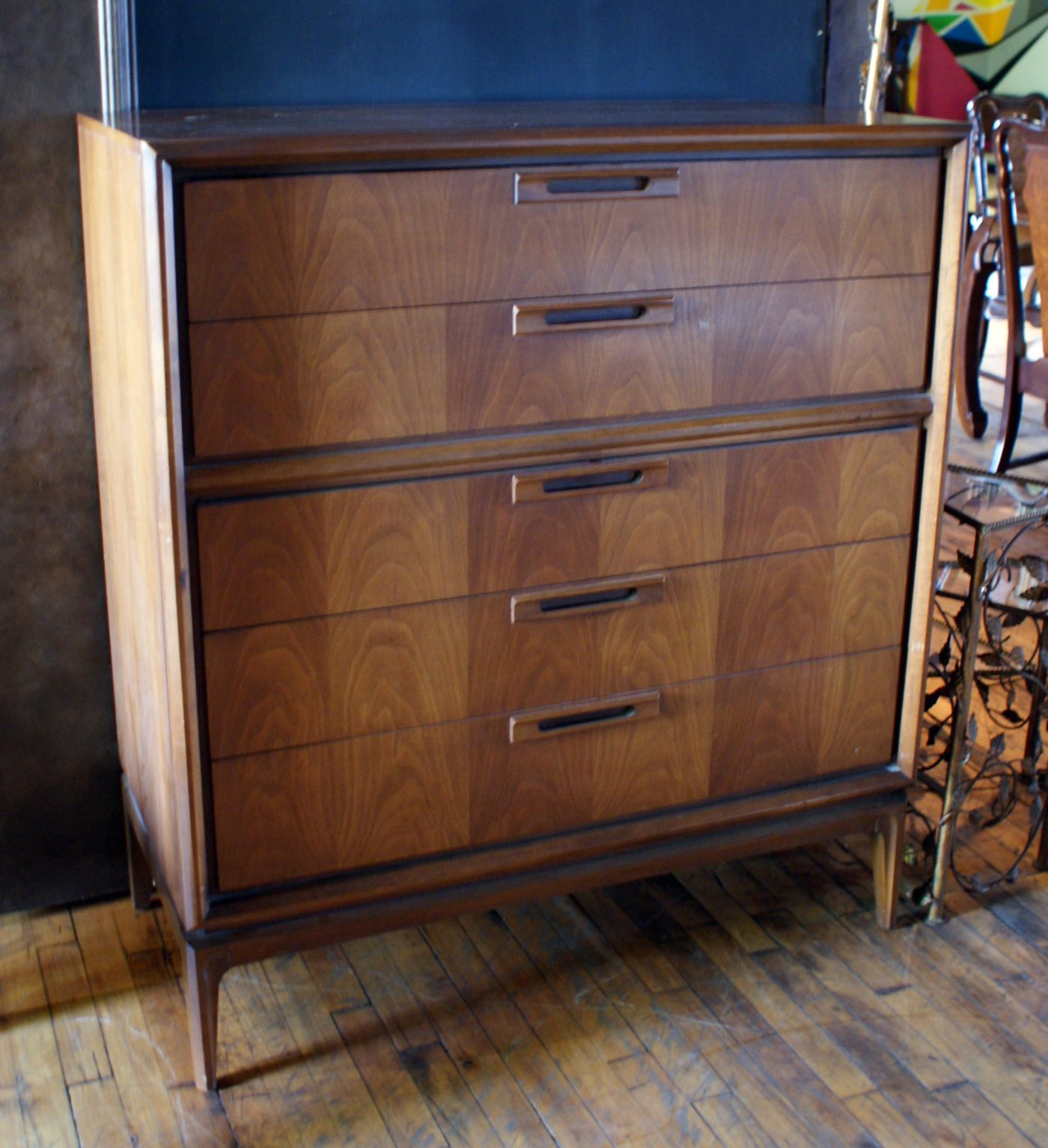 Highboy 5 Drawer Dresser by United