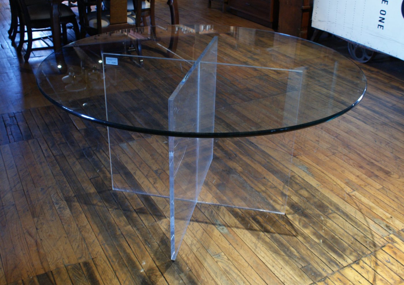 Acrylic Base Dining Table w Round Glass Top