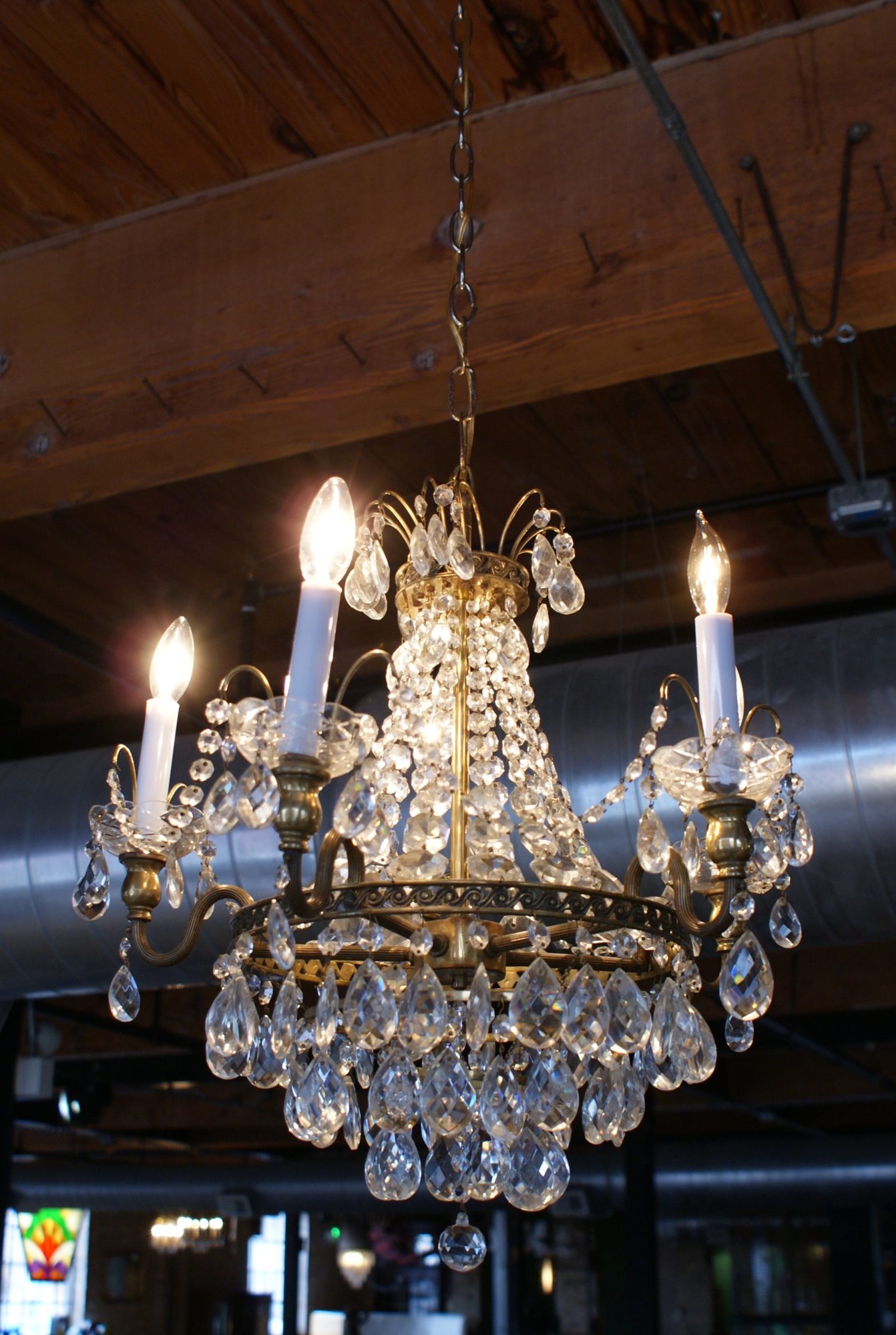 5 Light Brass Chandelier w Wedding Cake Teardrop Crystals