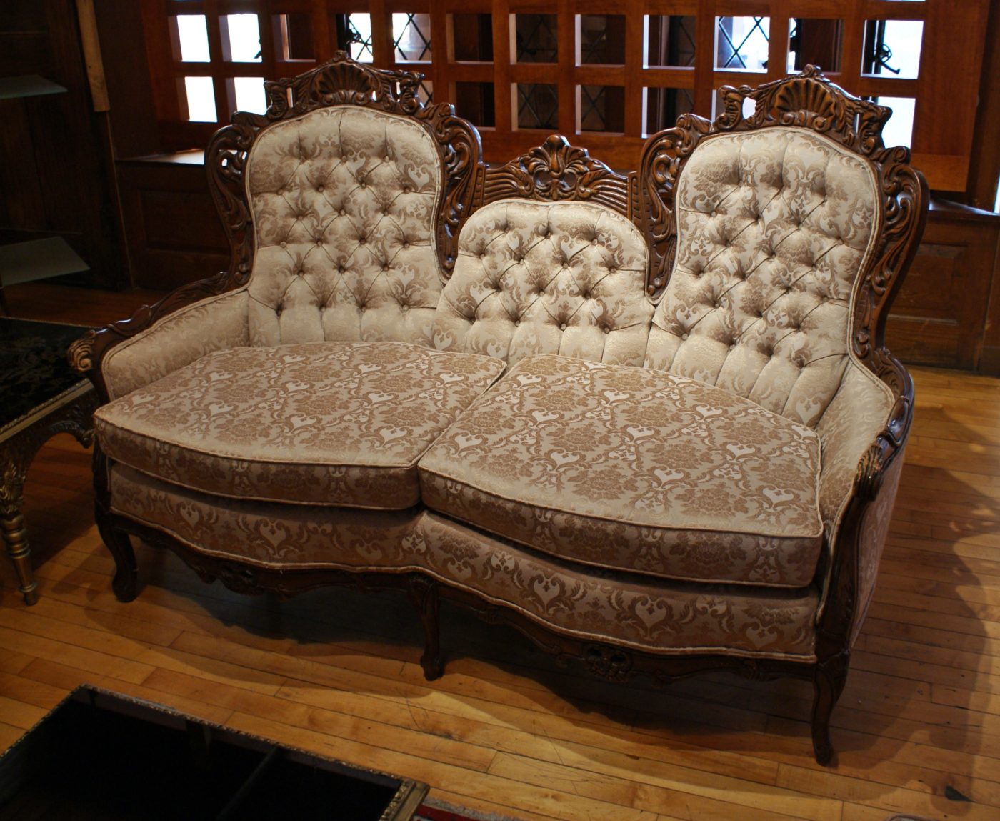 French Provincial Love Seat