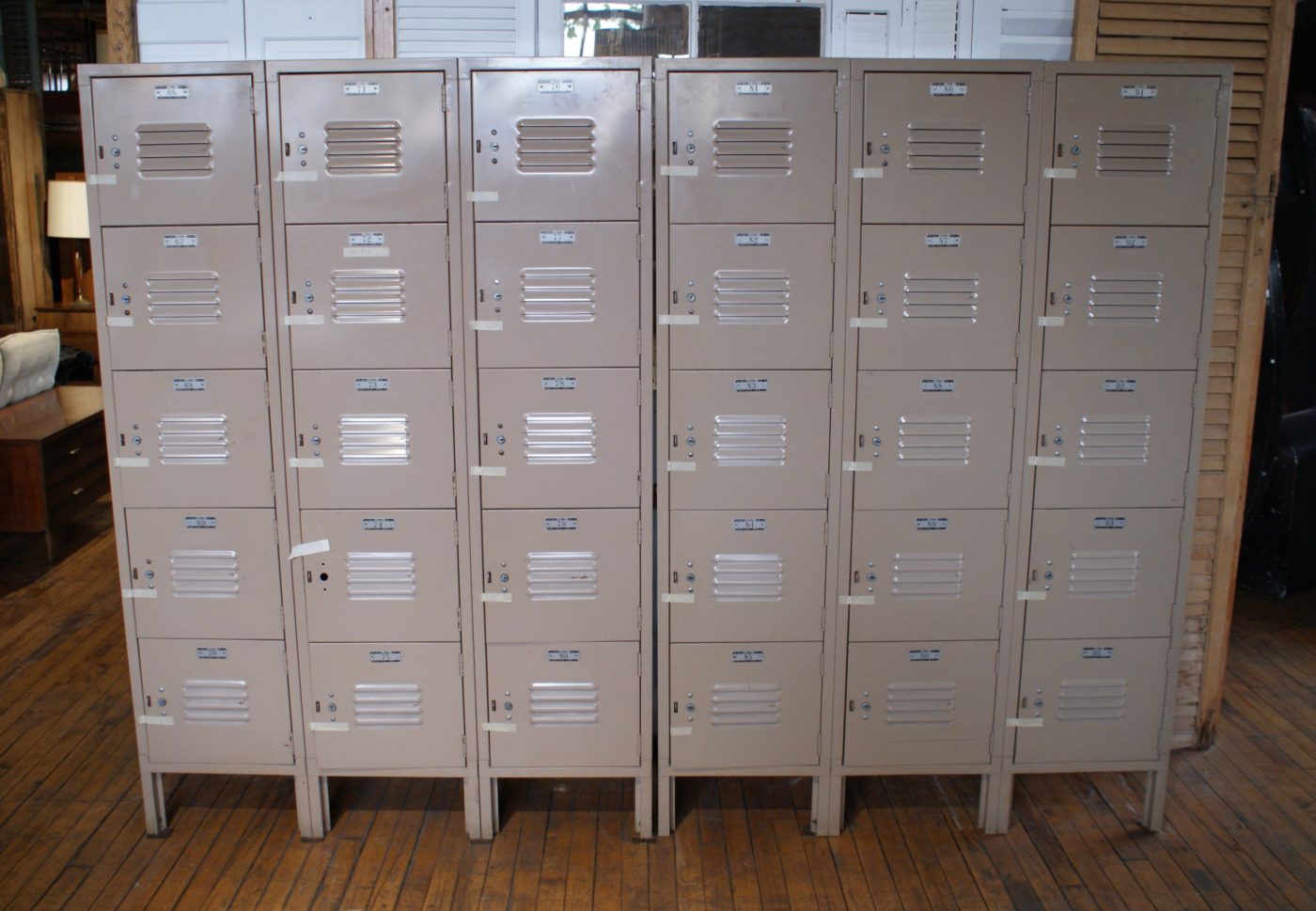 15 Door Lyon Locker