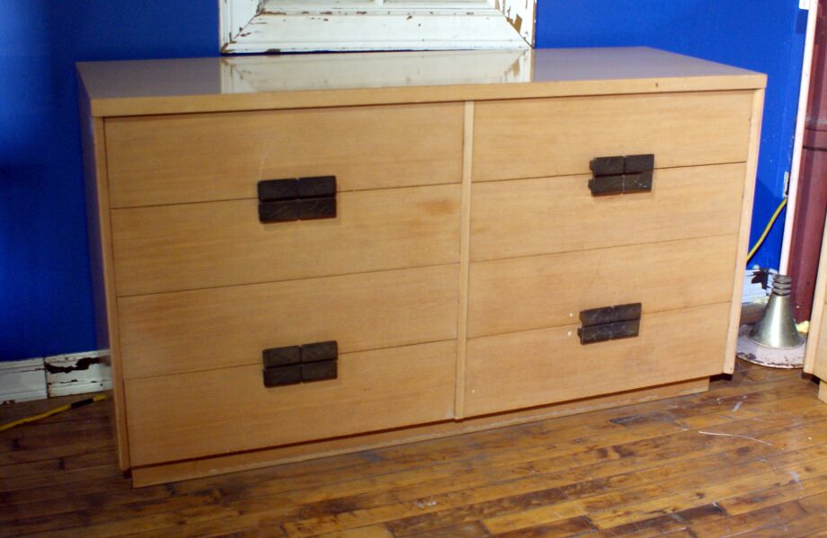 Cessna 8 Drawer Low Dresser