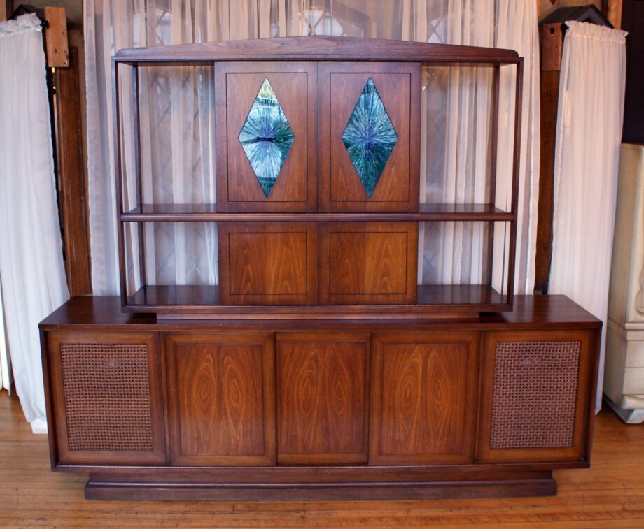 60s Entertainment Center w Stereo Base and Bar Top