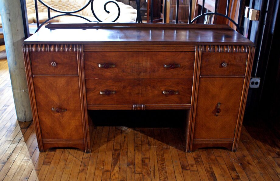 Art Deco Waterfall Buffet