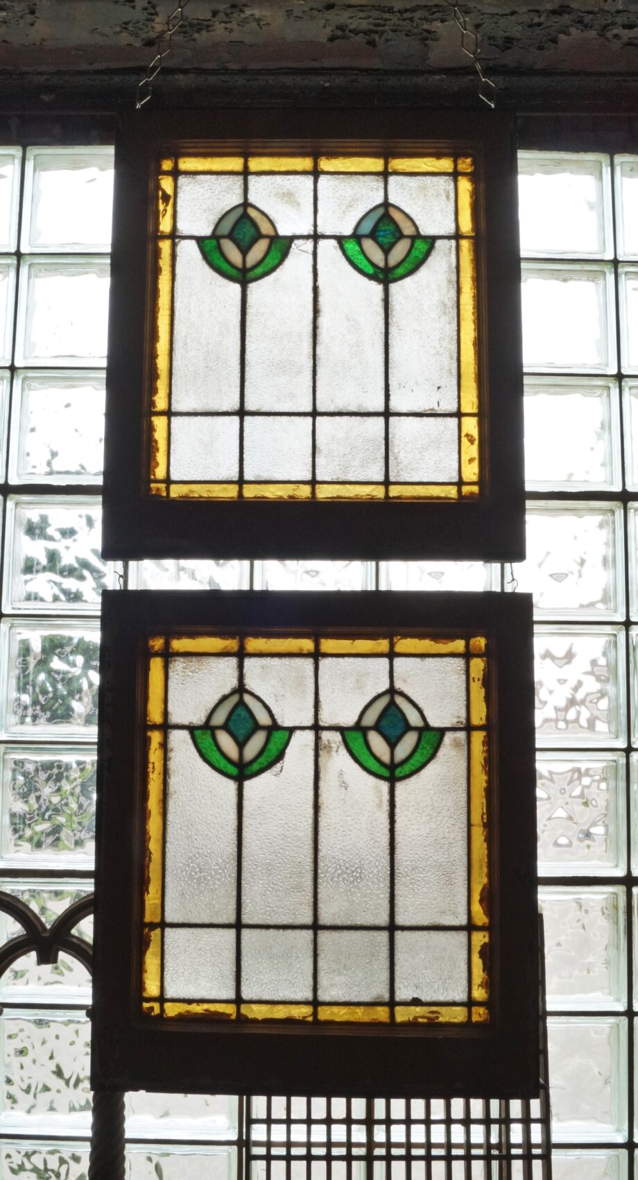 Privacy Stained Glass w Yellow Border and 2 Flowers