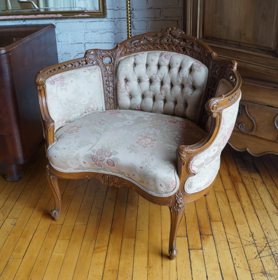 Victorian Barrel Chair w Doves Carving