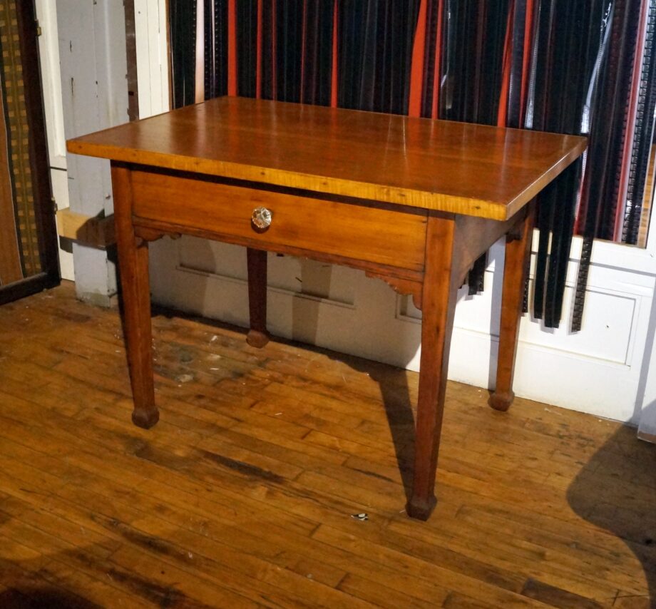 Small Arts and Crafts Wood Desk w Drawer