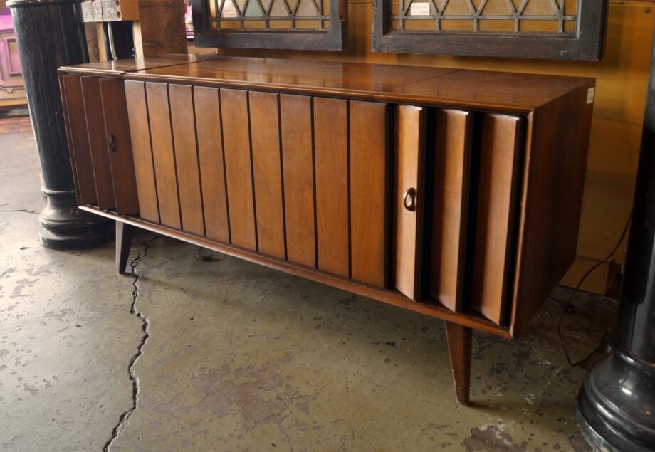 1967 Zenith MN2604 Stereo Console