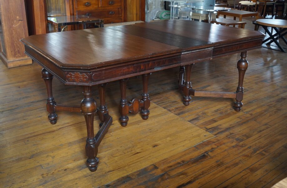 Antique Dining Table w Turned Legs and Center Leg