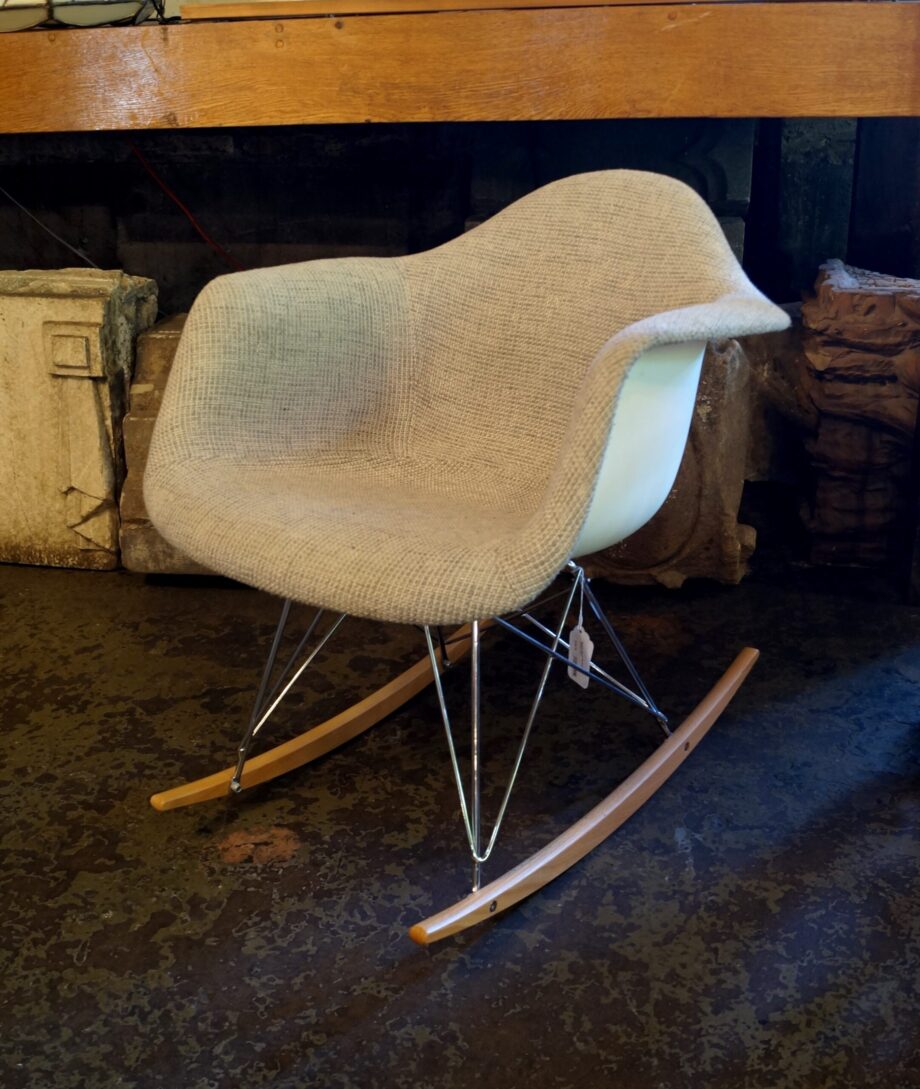 Replica Eames Rocking Chair