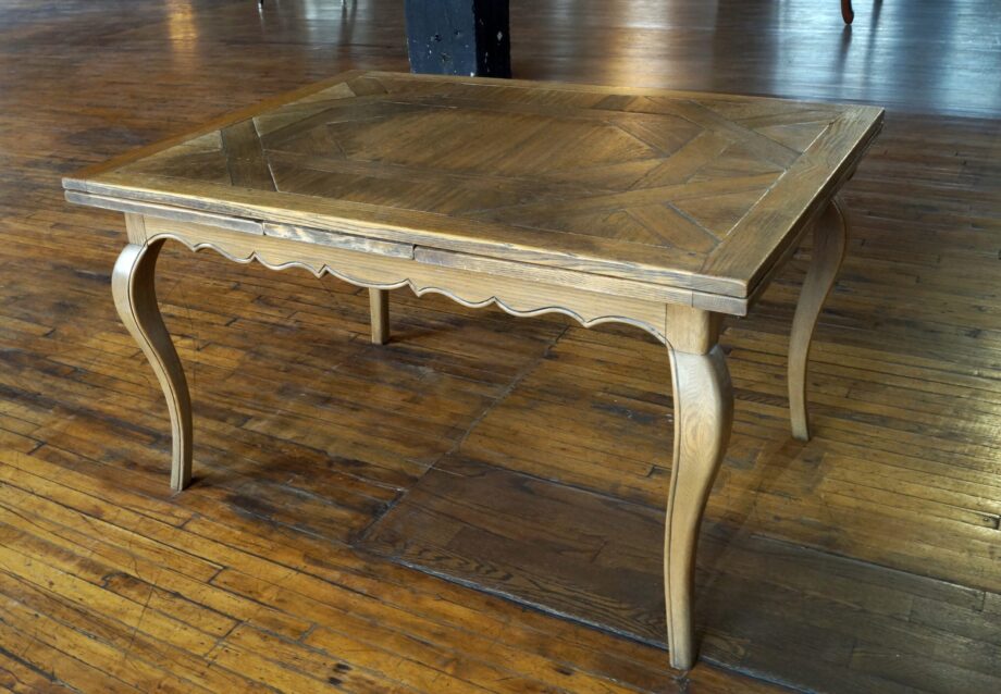 Richard Himmel Carved Dinning Table w Built in Leaves