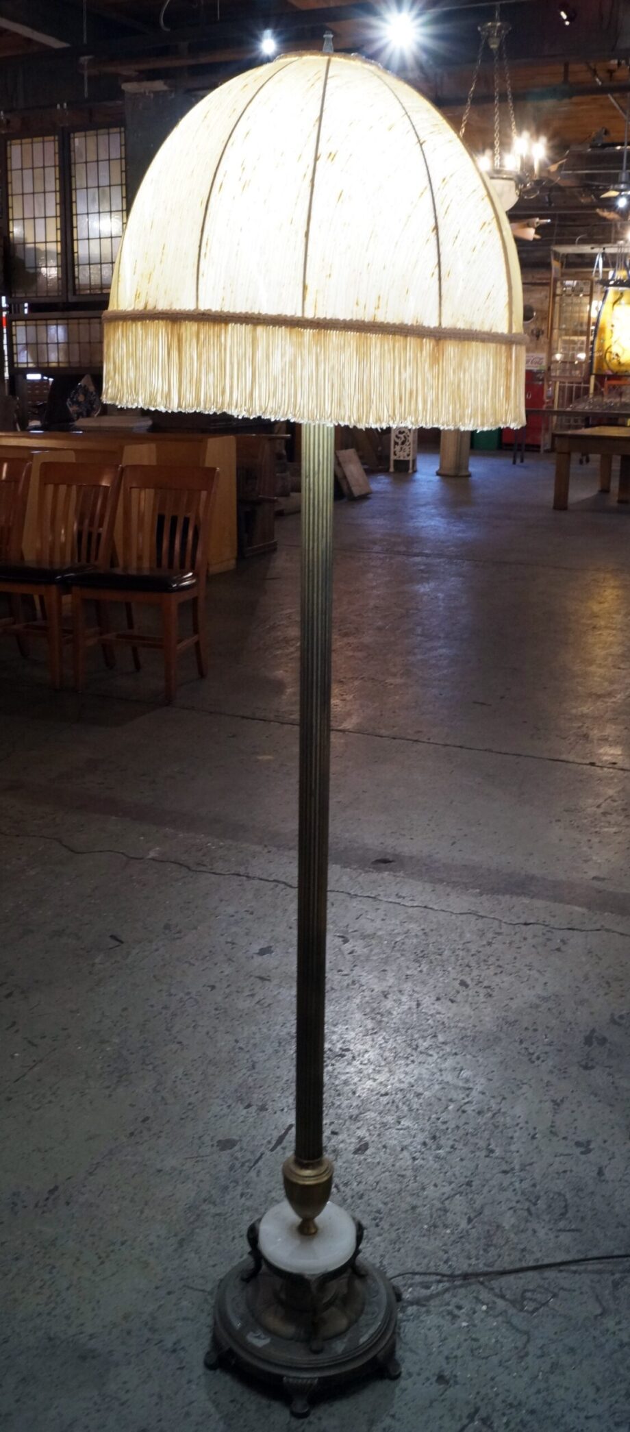 Floor Lamp w Fringe Shade