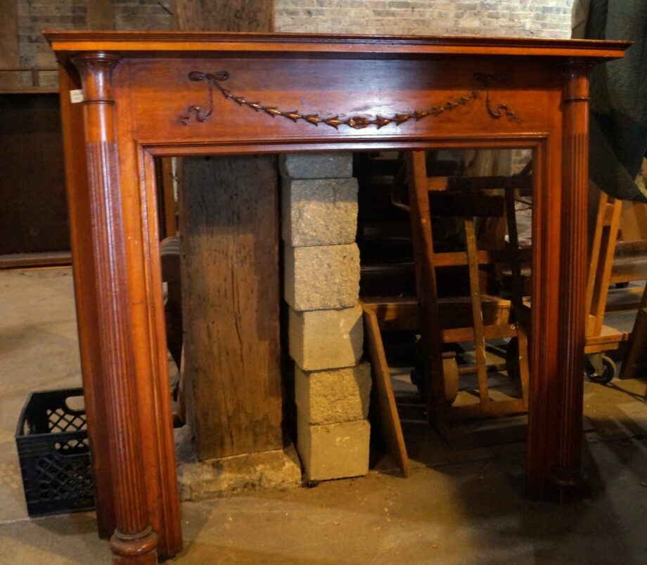 Dark Wood Half Mantel w Ribbon and Flower