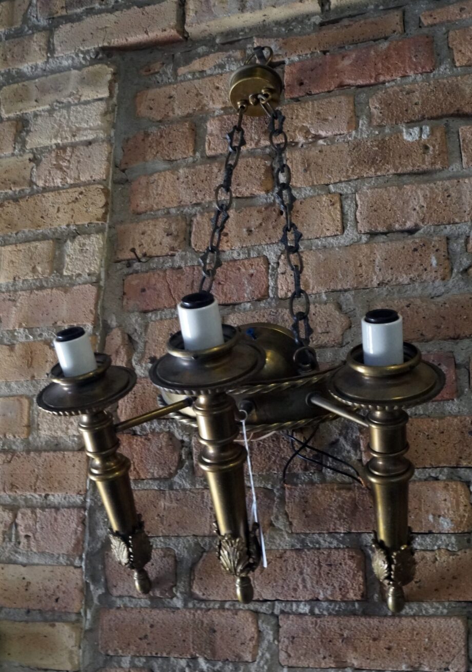 Three Light Hanging Sconce w Chain