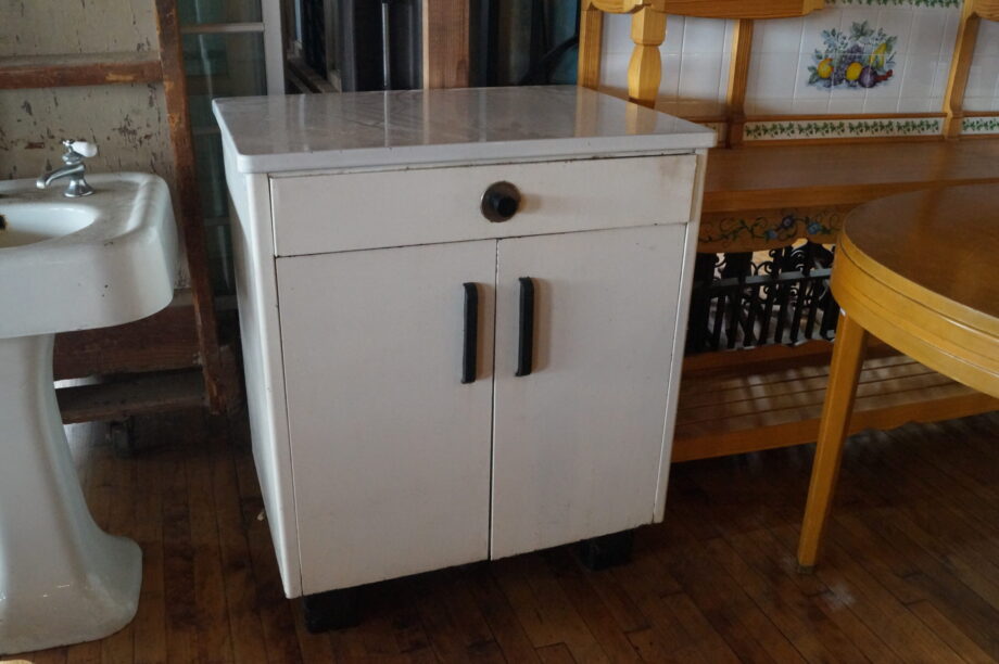 Retro White Metal Kitchen Cabinet