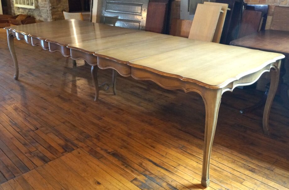 Large Grey Tone Grooved Dining Table w 4 Leaves