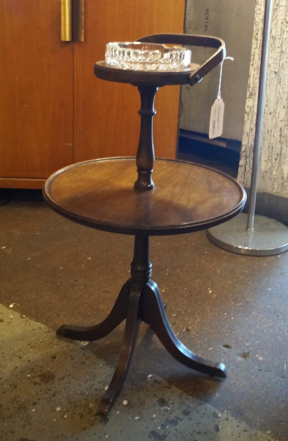 2 Tier Circle Side Table w Glass Ashtray Top