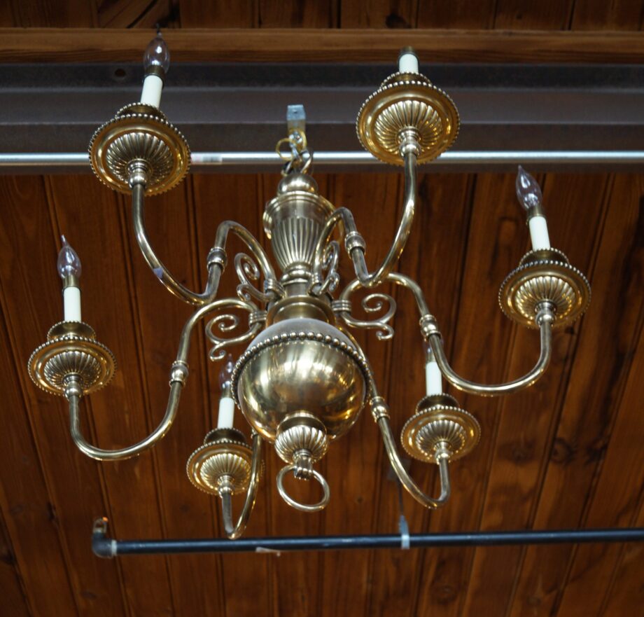 6 Light Brass Chandelier w Decorative Candle Dishes