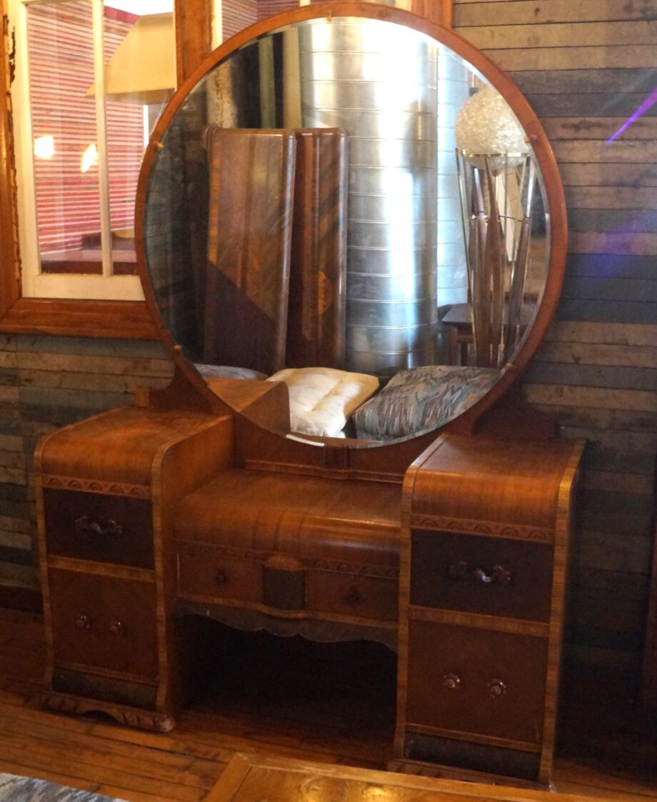 Deco Waterfall Vanity w Circle Mirror