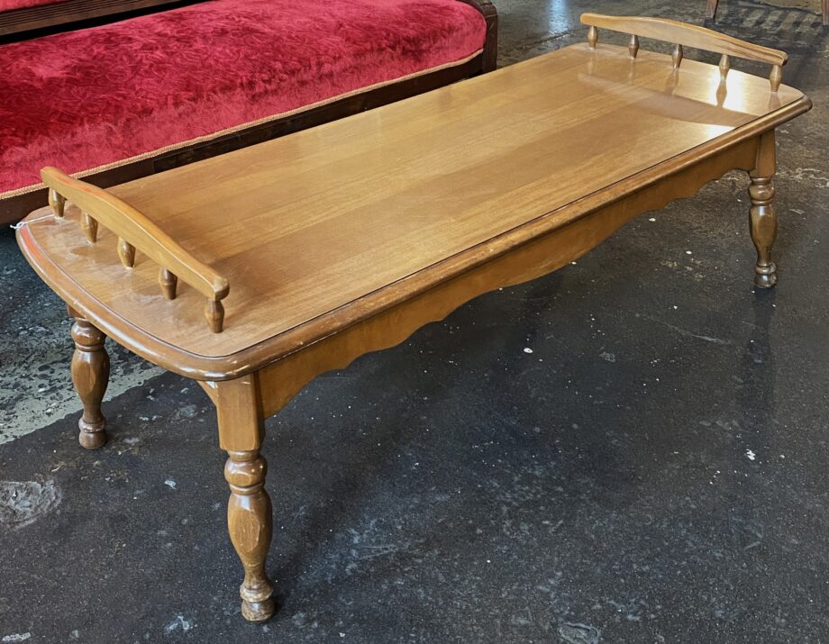 Country Style Coffee Table w End Rails and Drawer