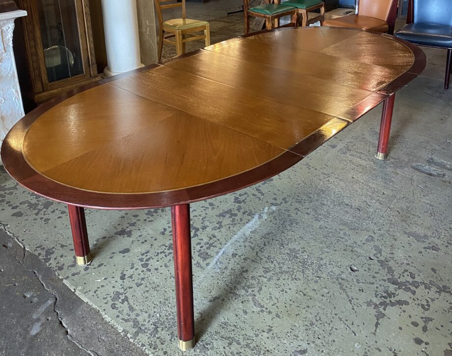 Rounded Two Tone Dining Table w 3 Leaves and Fluted Legs