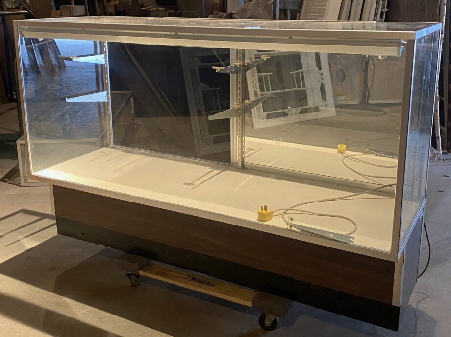 Full Glass Display Case w Lights