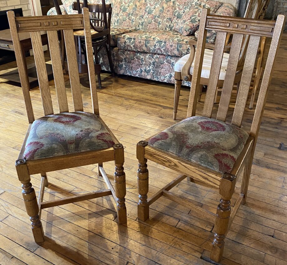 Light Wood Slated Chair w Seashell Pattern