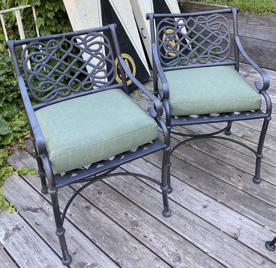 Iron Patio Chair w Woven Pattern