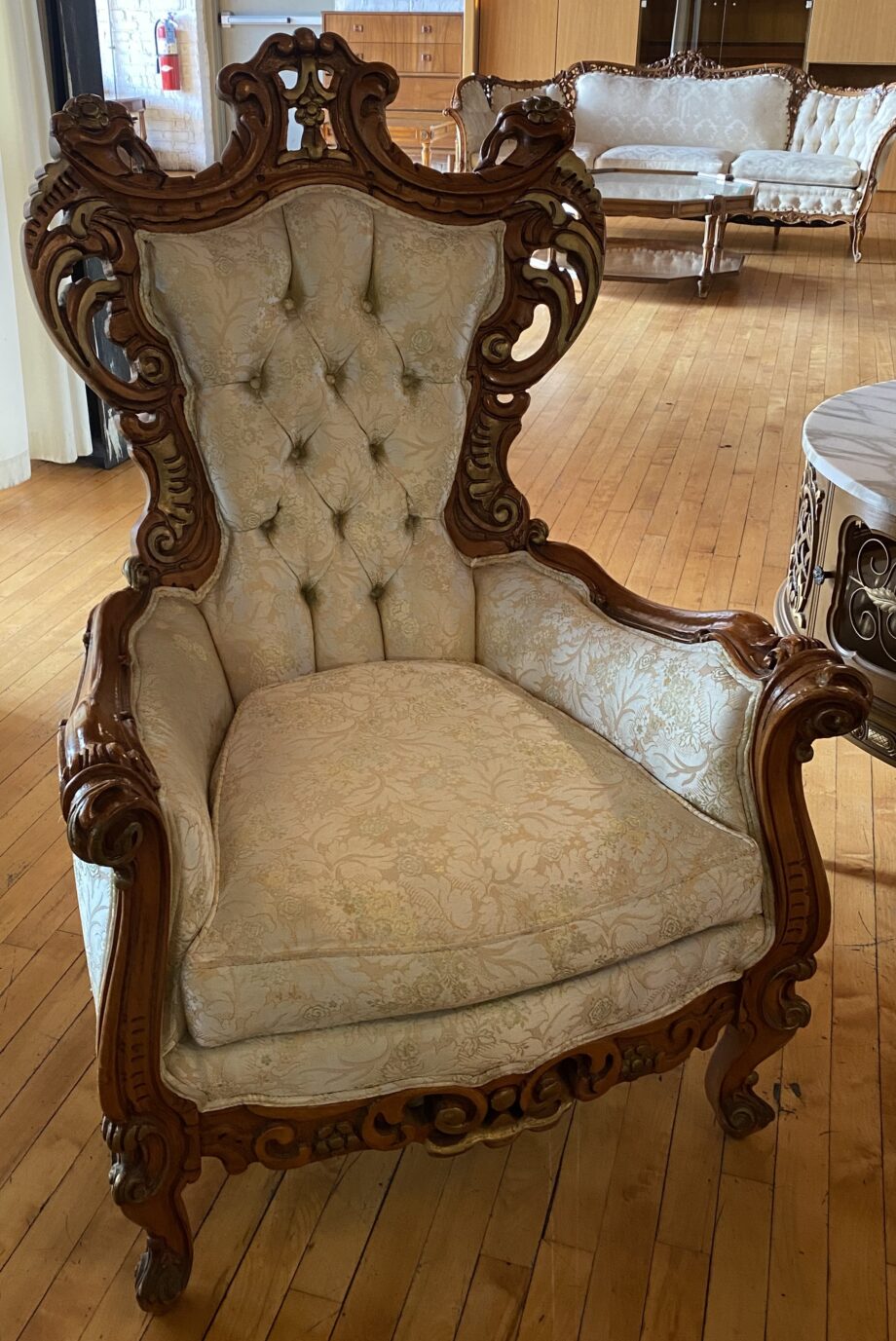 Queen Ann Style Arm Chair w Carved Wood Accents