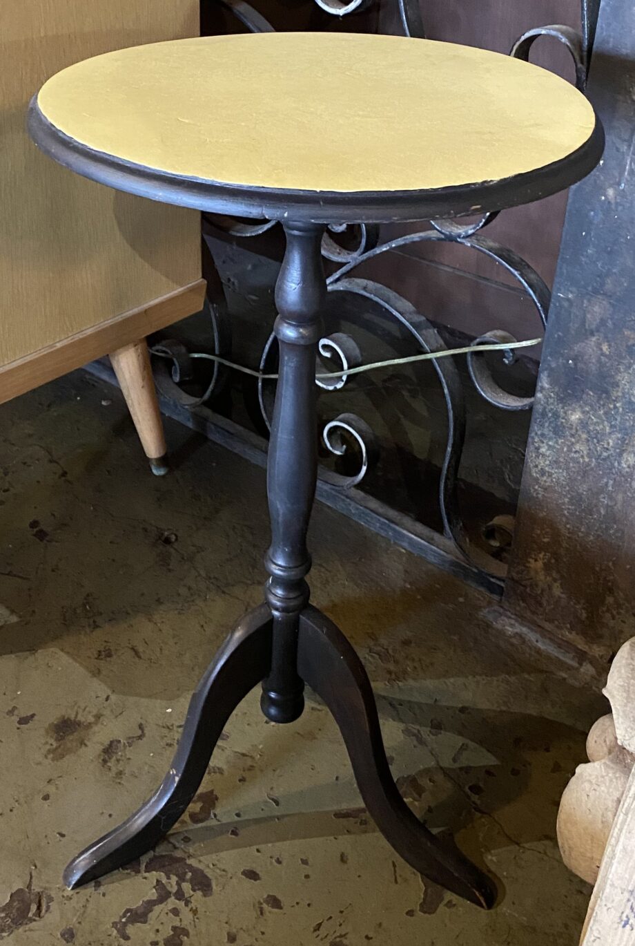 Small Black and Yellow Top Lamp Table