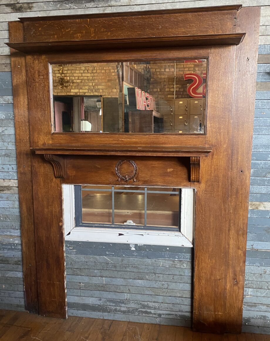 Full Mantle w Mirror and Fleur Carving