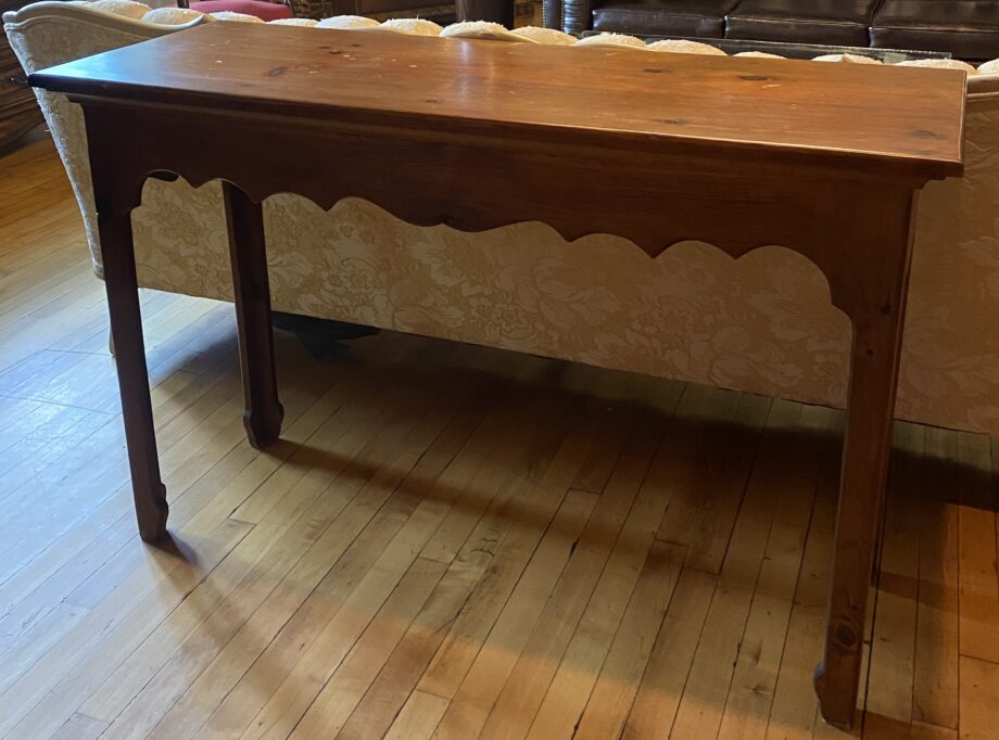 Console Table w Wave Edge