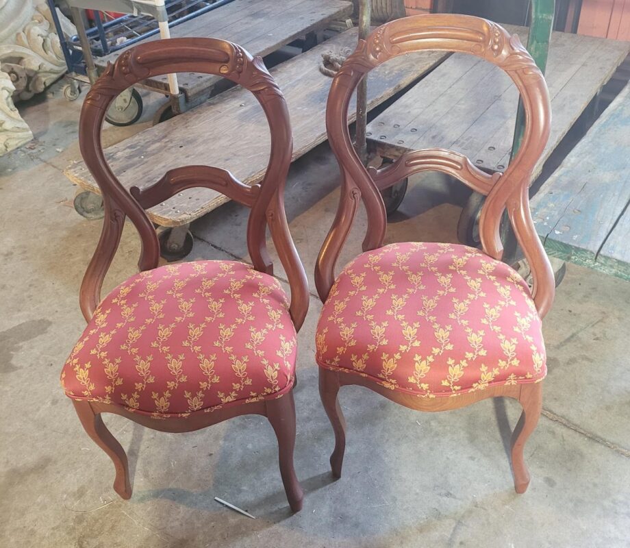 Carved Frame Hourglass Chair w Red Floral Cushion