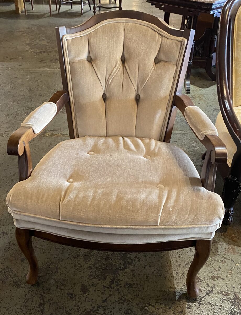 Creme Tufted Back Arm Chair