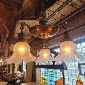 Art Deco 3 Bulb Shaded Light