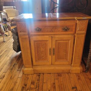 2 Door 1 Drawer Flip Top Cabinet Bar w/Carved Flower Columns