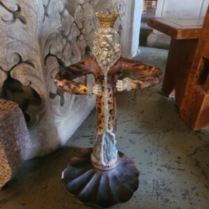 Crowned Lion Umbrella Stand