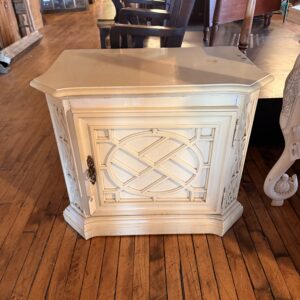 Vintage Asian Pagoda Style Side Table