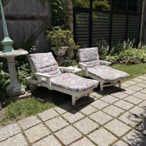 Outdoor White Wood Lounge Chair