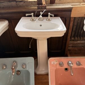 19" Pedestal Sink