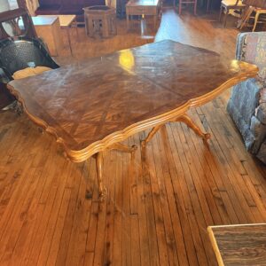 Checkered Oak Dining Table with Tri Legs and 2 leaves