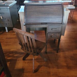 Childrens Wood Roll Top Desk w/ Chair